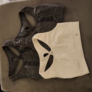 Danskin sports bra lot size Medium